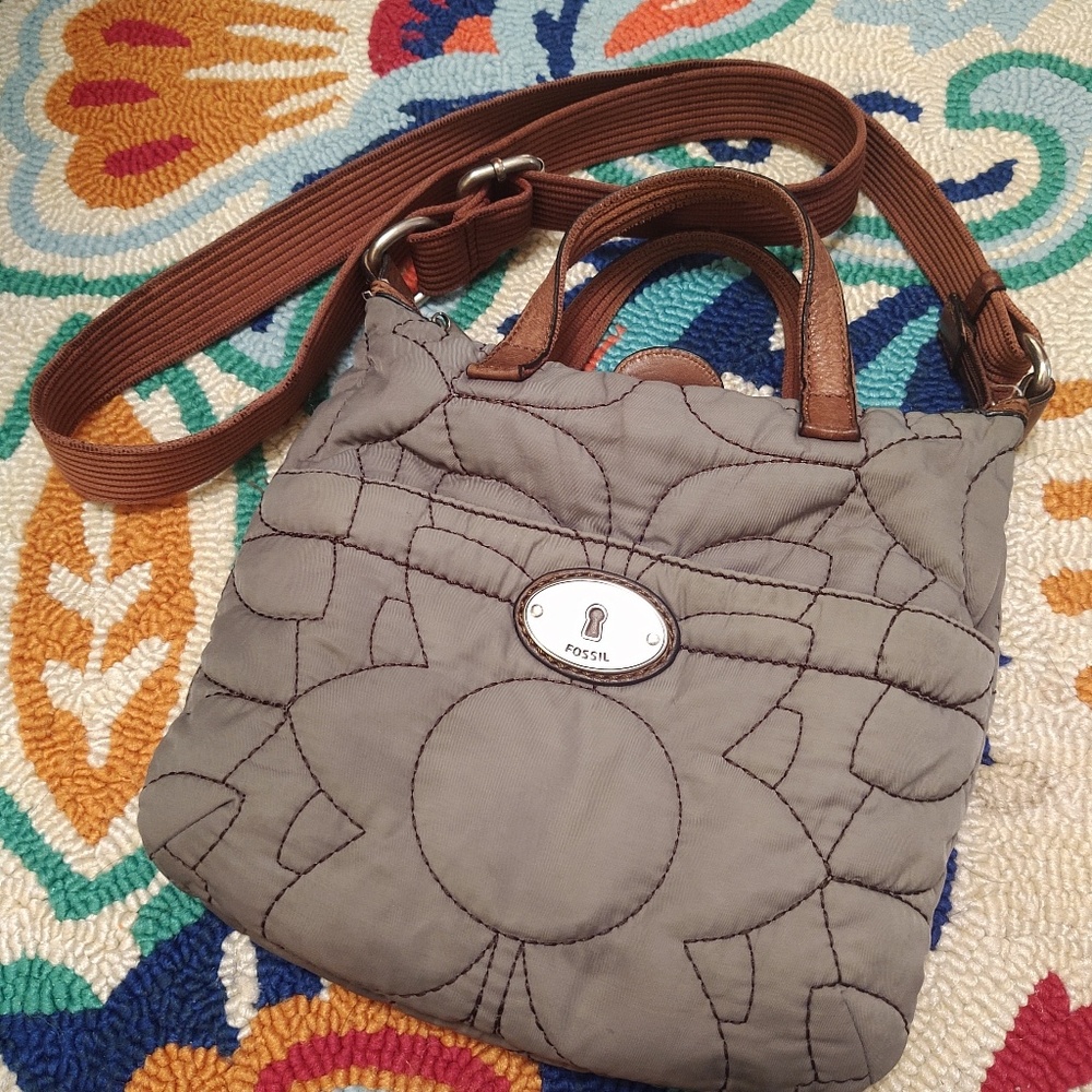 Fossil purse